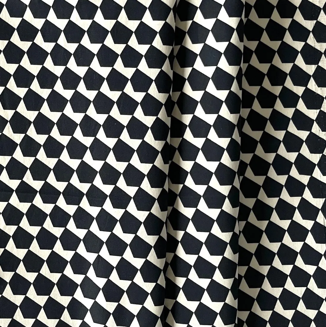Mid-Weight Stacked Houses Cotton Sateen
